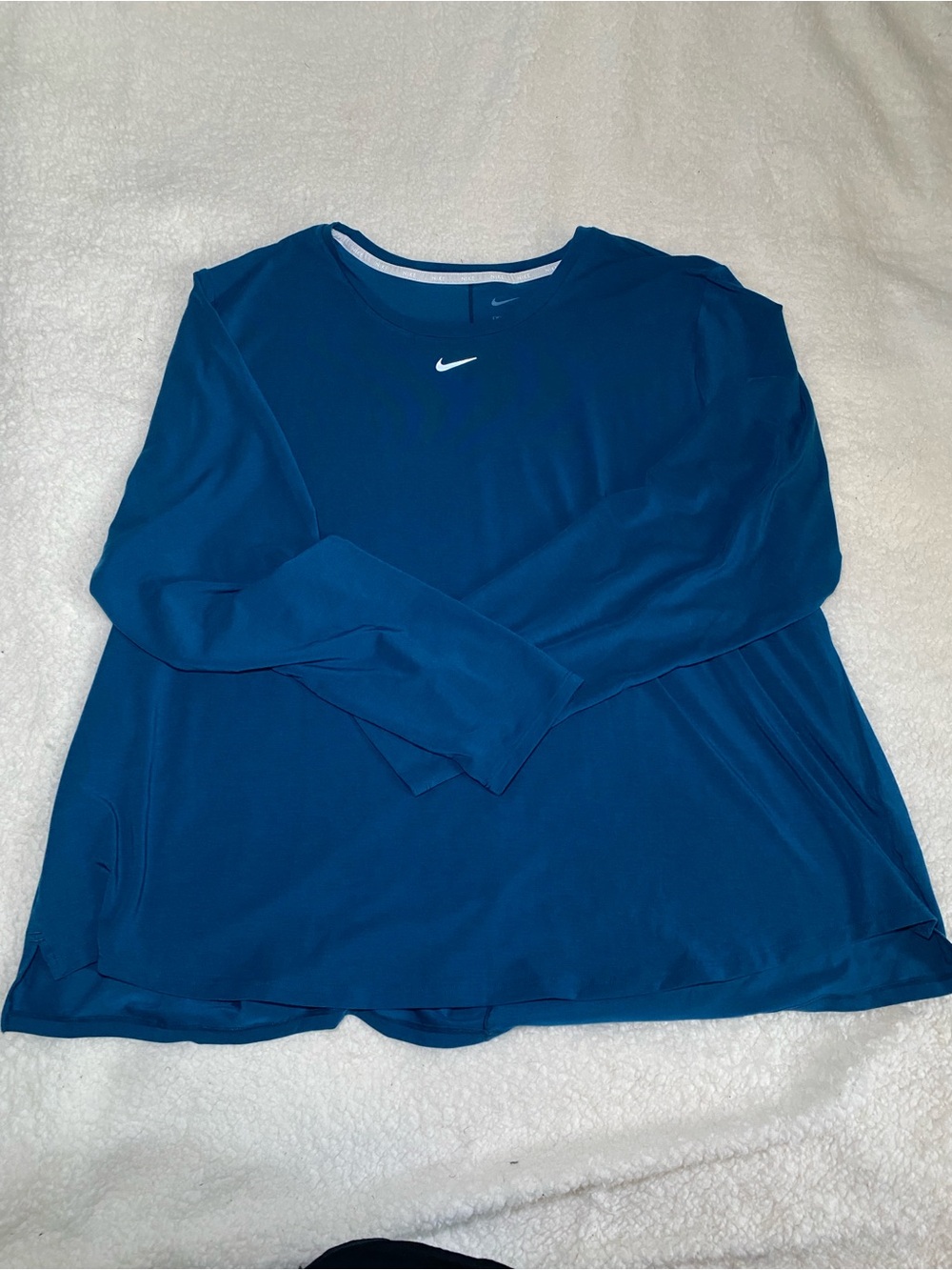Nike Women’s Long-Sleeve Crew in Blue with White Swoosh